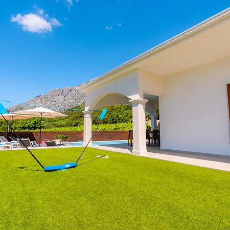 Villa In